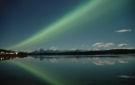 Flammende nordlys og f�rjulsshopping i Lofoten - bli med p� et nord-norskt eventyr!